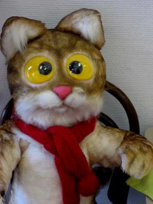 �������